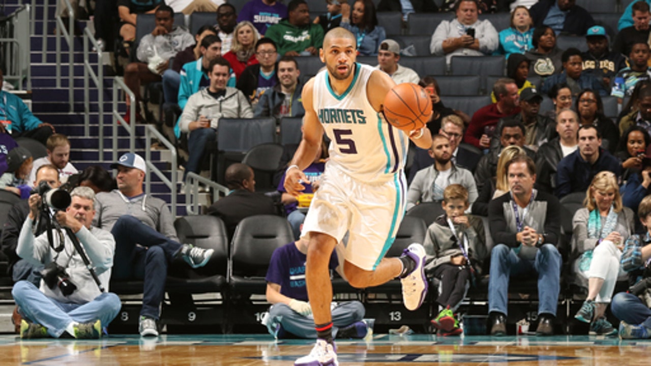 Hornets rally past Hawks 100-96 after Howard ejected